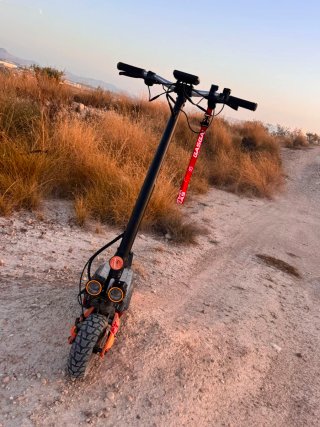 Patinete eléctrico todoterreno