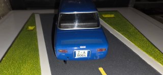 Colección coches escala 1 24 Renault 8