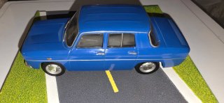 Colección coches escala 1 24 Renault 8