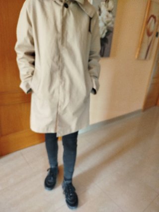 Gabardina impermeable loreak mendian beige