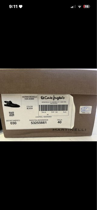 Zapatos Martinelli Negros con Tira y Hebilla Dorad