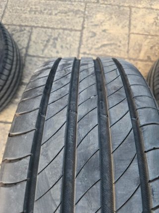 Llantas Arceo 17 pulgadas con neumáticos Michelin