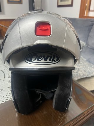 Casco de moto plateado Devil