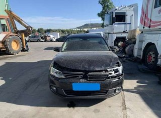 Faro der volkswagen jetta vi (162) 2.0 sport 61401