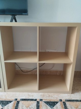 Estantería de 4 cubos de madera