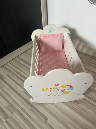 Cuna para muñecos bebé con diseño unicornio