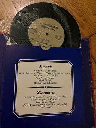Lote de 2 volúmenes vintage de recuerdos años 60