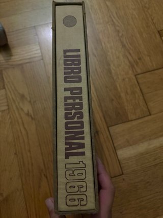 Lote de 2 volúmenes vintage de recuerdos años 60