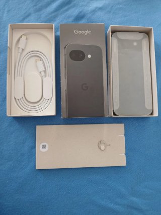 Google Pixel 10a Caja y Teléfono