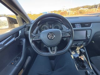 Skoda Octavia 2.0 TSI 220 DSG RS