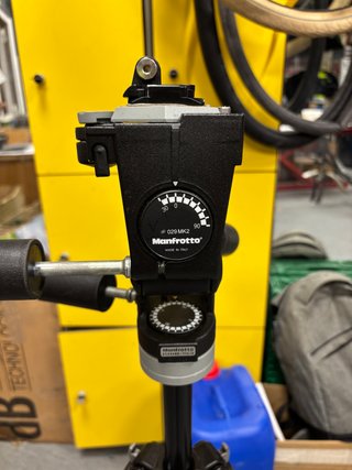 Trípode Manfrotto Profesional