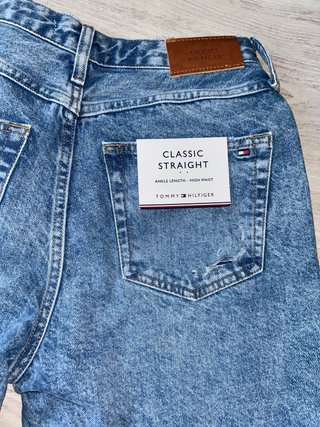 Vaqueros Tommy Hilfiger desgastados