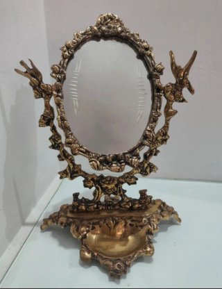 Espejo de bronce antiguo