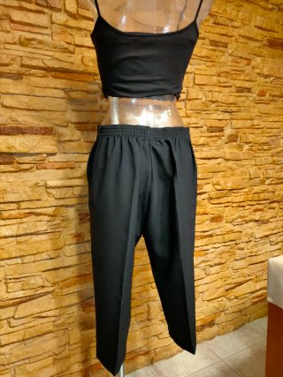 Pantalón pitillo negro Talla M/L