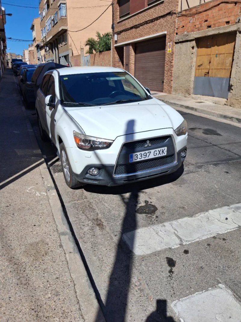 Mitsubishi ASX 2010 - foto 1