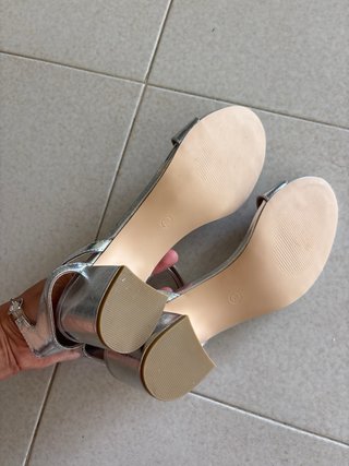 Zapatos de tacón plateados talla 42 -real talla 41
