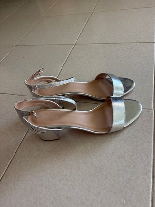 Zapatos de tacón plateados talla 42 -real talla 41