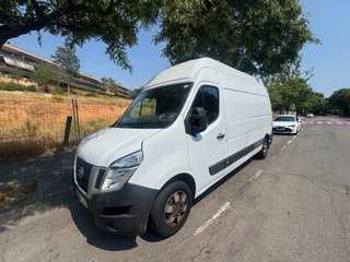 Nissan NV400 2020