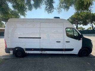 Nissan NV400 2020