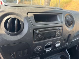 Nissan NV400 2020