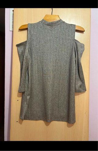 Jersey hombros descubiertos