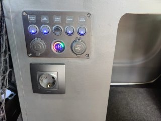 Nissan NV200 2012
