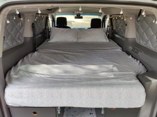 Nissan NV200 2012