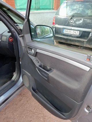 Monovolumen Opel Meriva 2004