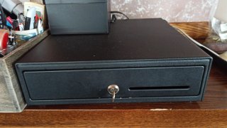 Pantalla, Cajón e Impresora