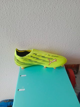 Botas de fútbol Puma Ultra Amarillas