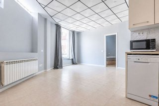 Local comercial en venta en Numancia en Madrid