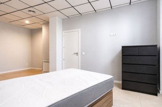 Local comercial en venta en Numancia en Madrid