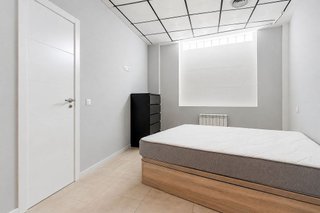 Local comercial en venta en Numancia en Madrid