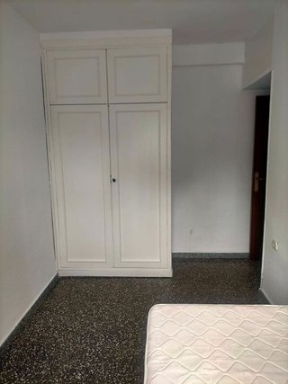 Piso en alquiler en Polígono Cartuja – La Paz en Granada