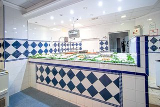 Local comercial en venta en Montequinto en Dos Hermanas