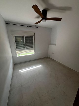 Piso en alquiler en El Candado - El Palo en Málaga