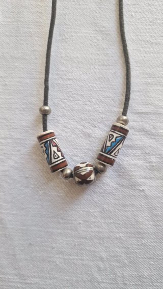 Lote 2  pulseras y 2 collares