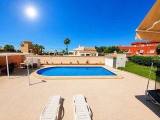 Chalet en venta en La Siesta - El Salado - Torreta en Torrevieja