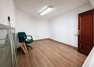 Oficina en alquiler en Castilla - Hermida en Santander