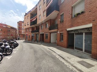 Local comercial en venta en La Salut en Barcelona