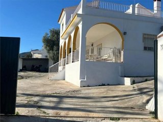 Chalet en venta en Churriana en Málaga