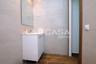 Oficina en venta en El Guinardó en Barcelona
