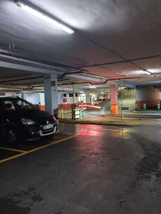 Garaje en venta en La Nova Esquerra de l'Eixample en Barcelona