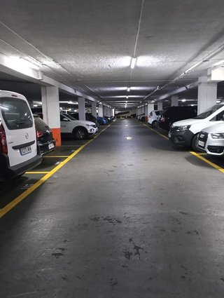 Garaje en venta en La Nova Esquerra de l'Eixample en Barcelona