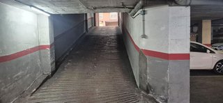 Garaje en alquiler en Vallcarca i els Penitents en Barcelona