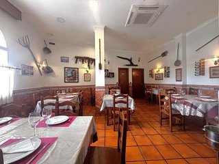 Local comercial en venta en La Granja-La Colina-Los Pastores en Algeciras