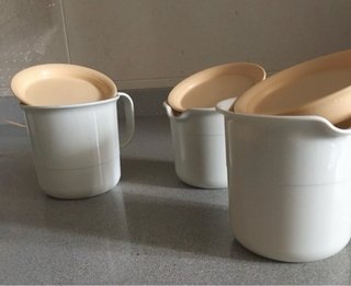 Juego Desayuno Tupperware Tazas, Bandeja y jarrasj