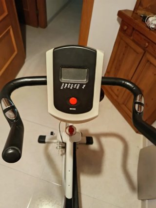 Bicicleta Estática Deportiva QMK