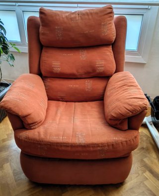 Sofá y sillón reclinables naranja