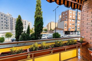 Piso en venta en Camino de Ronda - Rosaleda en Granada